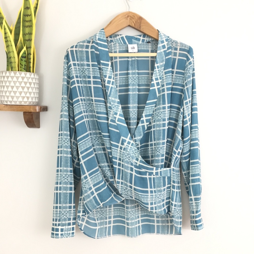 🎉 SALE Cabi Blue Windowpane Plaid Surplice Blouse